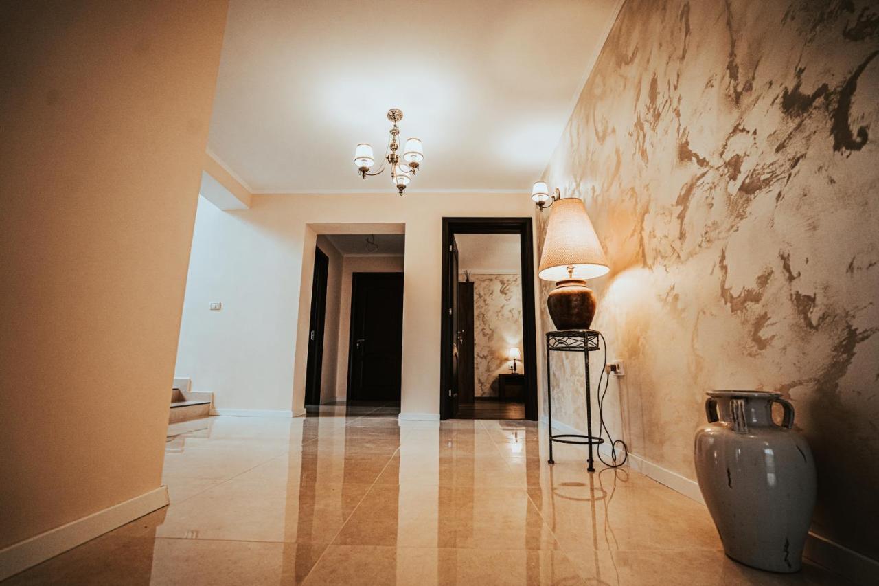 Pensiunea Romana Onesti Bagian luar foto